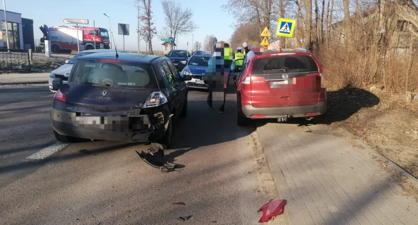 Z ostatniej chwili: Dwa samochody zderzyły się pod Ciechanowem. Występują utrudnienia w ruchu