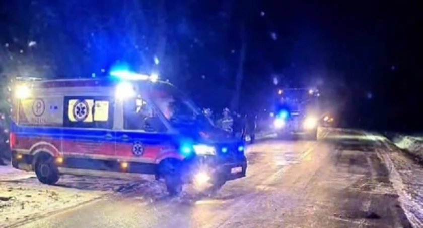Lotnicze pogotowie zabrało ranną kobietę [zdjęcia]