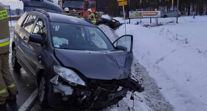 AKTUALIZACJA: Wypadek pod Ciechanowem [zdjęcia]