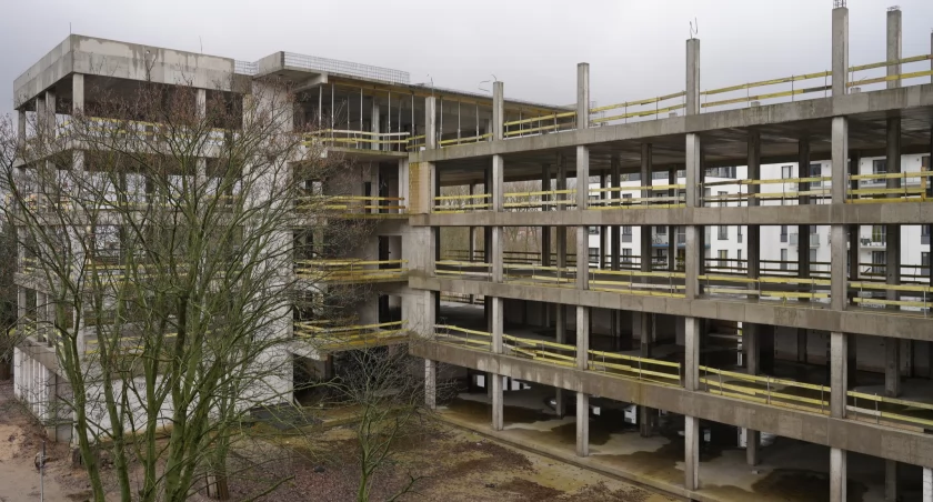 Wznowiono kosztowną budowę Centrum Administracyjnego w Ciechanowie [zdjęcia]