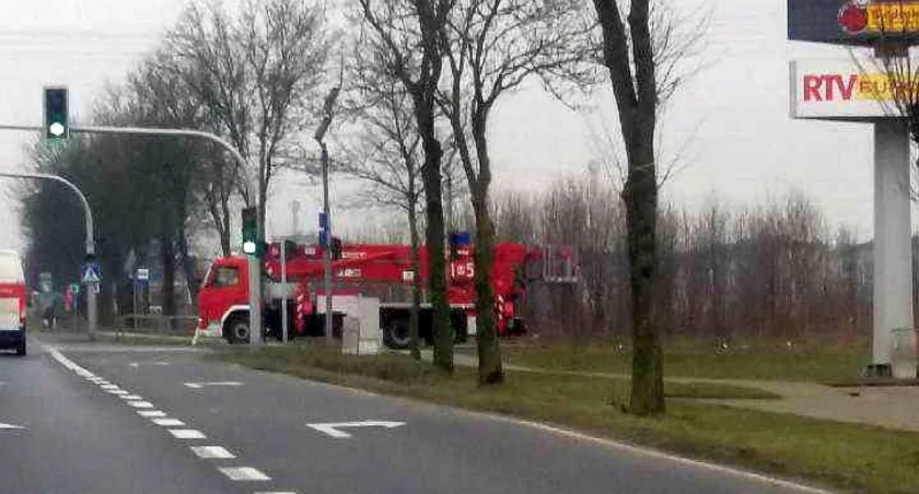 Z ostatniej chwili: Interwencja straży pożarnej w centrum handlowym koło Ciechanowa