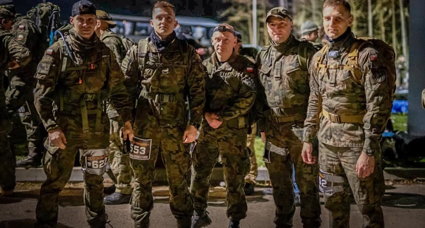 Żołnierze z Ciechanowa wzięli udział w ekstremalnym biegu [zdjęcia]