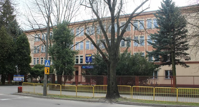 Protest rolników. Szkoły w Ciechanowie odwołują zajęcia
