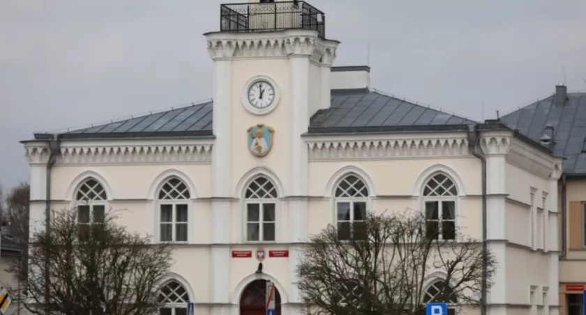 Ratusz wybrał firmę, która dostarczy nowy samochód