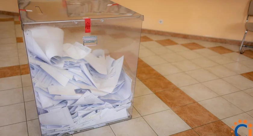 Oficjalne wyniki wyborów do Sejmiku Mazowsza. Wiemy, kto zdobył mandaty w naszym okręgu
