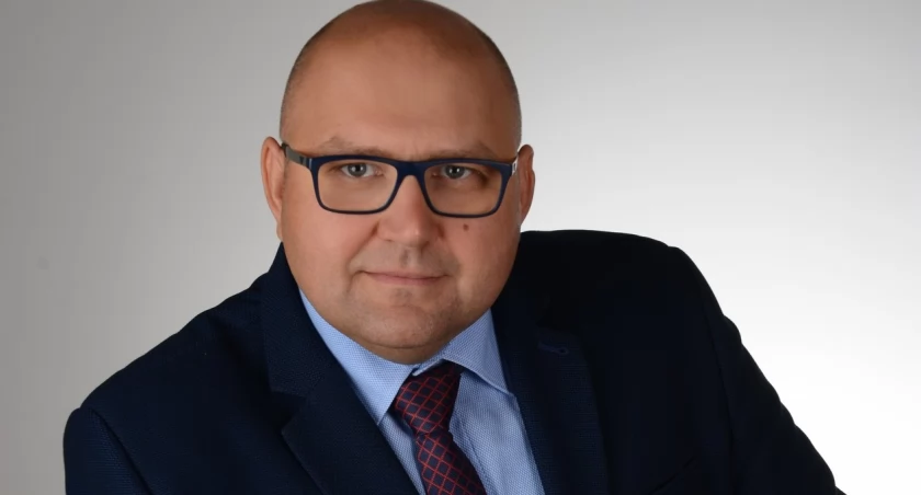 Nie jest już prezesem, zostanie dyrektorem