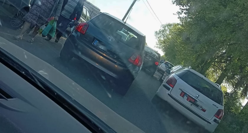 Ruszyło nowe gminne targowisko. Nie wszyscy są zadowoleni, wójt komentuje [zdjęcia]