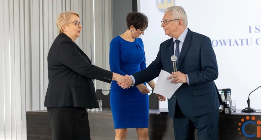 Koalicja PiS-Trzecia Droga w powiecie ciechanowskim. Koalicja Obywatelska i Polska 2050 wydały oświadczenia