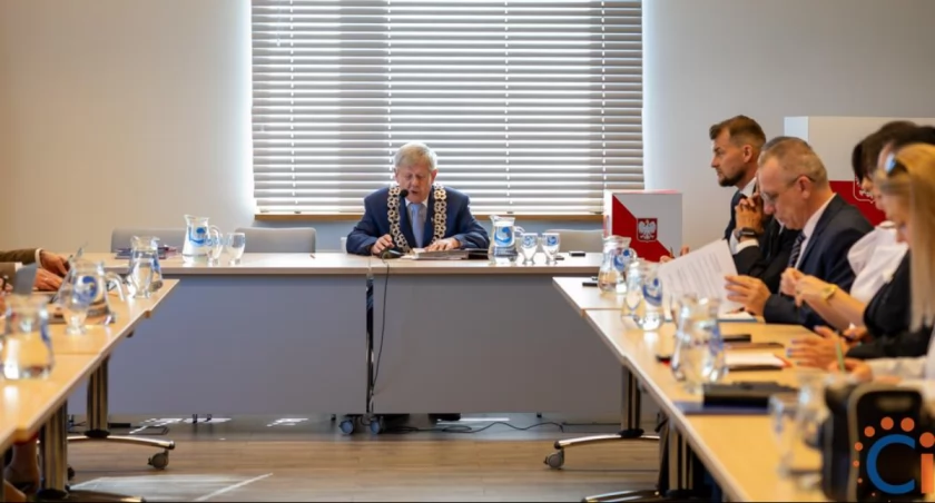 Odmówił wstąpienia do partii, będzie radnym niezrzeszonym