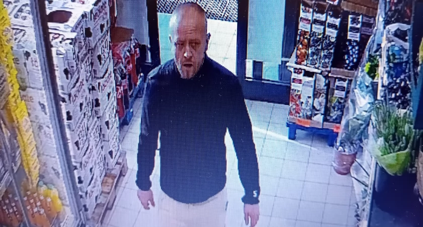 Kryminalni z Ciechanowa poszukują tego mężczyzny