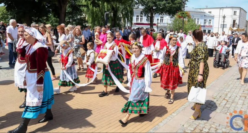 Ulicami Ciechanowa przejdą cztery procesje