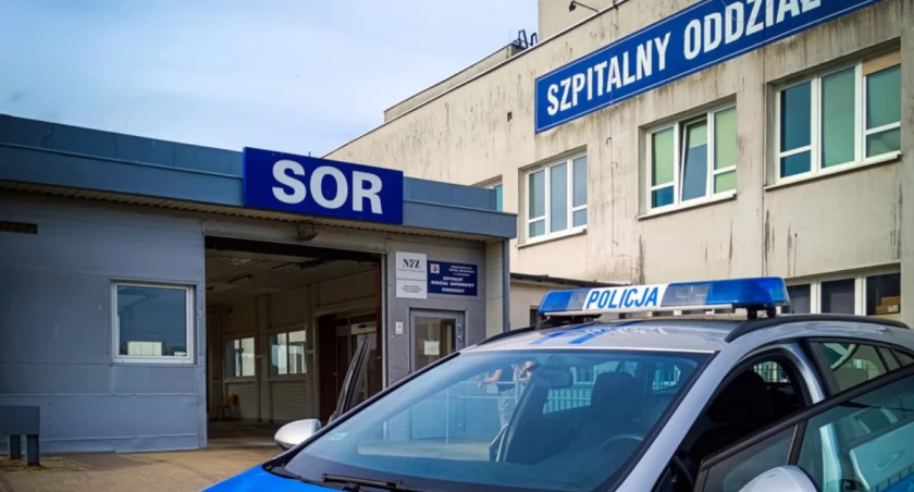 Dziecko traciło przytomność, liczyła się każda chwila. Z policyjną eskortą trafił do ciechanowskiego szpitala