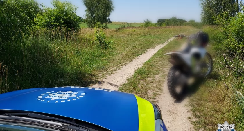 15-latek kierował motocyklem, zatrzymała go policja