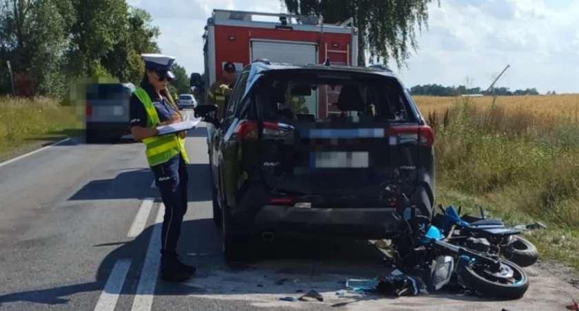 Dwie osoby ranne w wypadku. Wszystko przez wiadro [zdjęcia]