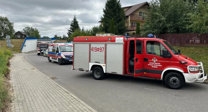 Kobieta przygnieciona przez własne auto. O krok od tragedii pod Ciechanowem