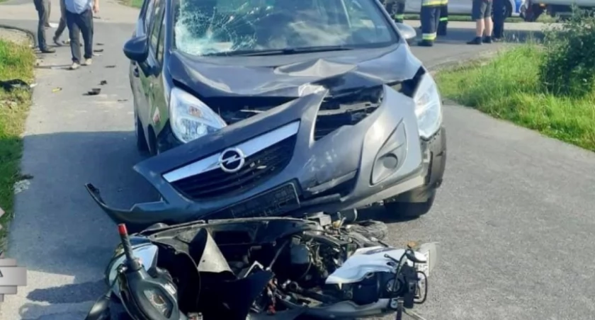 Wypadek na skrzyżowaniu niedaleko Ciechanowa
