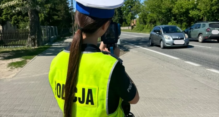 Poszukiwany 27-latek w rękach policji. Wpadł podczas kontroli drogowej