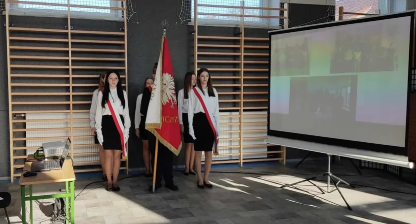 Rekrutacja w szkołach powiatu ciechanowskiego. Nie obeszło się bez zgrzytu
