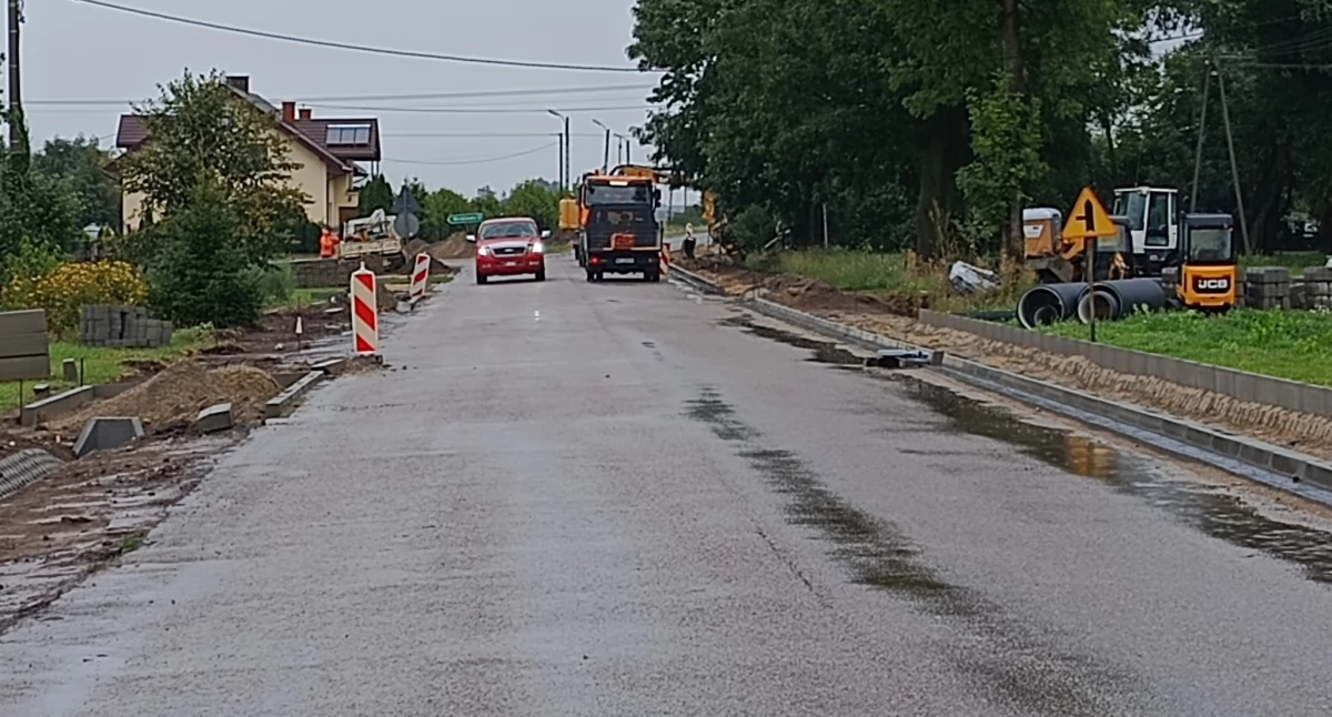 Rozpoczęła się przebudowa drogi w powiecie ciechanowskim [zdjęcia]