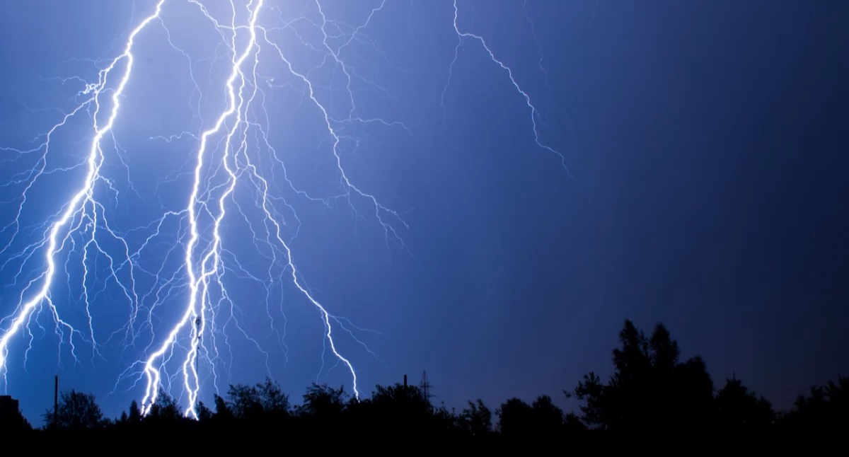 Środa będzie burzowa. Synoptycy ostrzegają