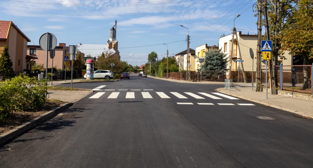 Ulica w Ciechanowie z nową nawierzchnią