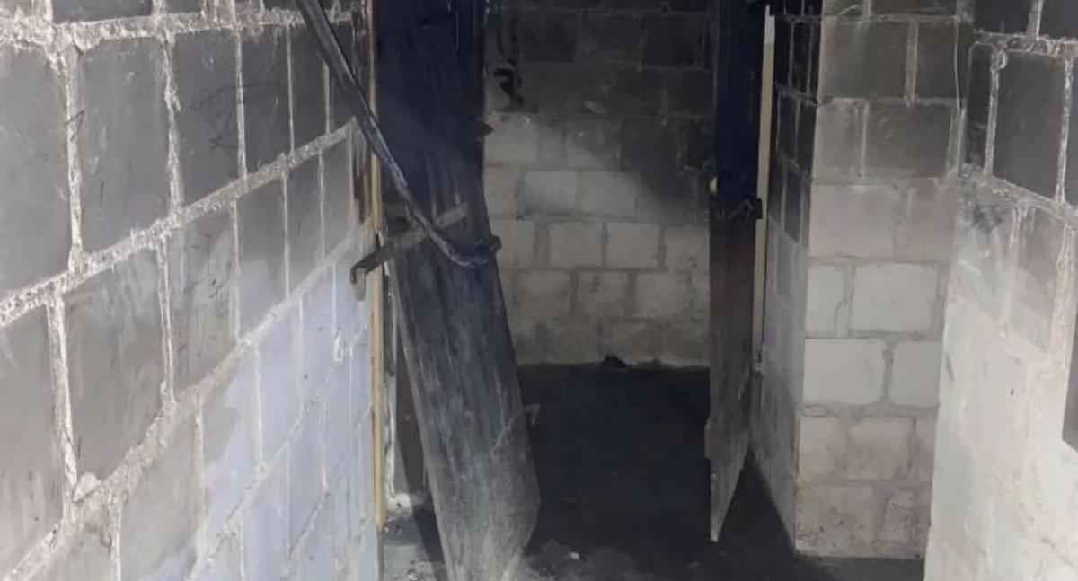 Pożar w bloku w Ciechanowie. Sprawą zajęła się żandarmeria i prokuratura