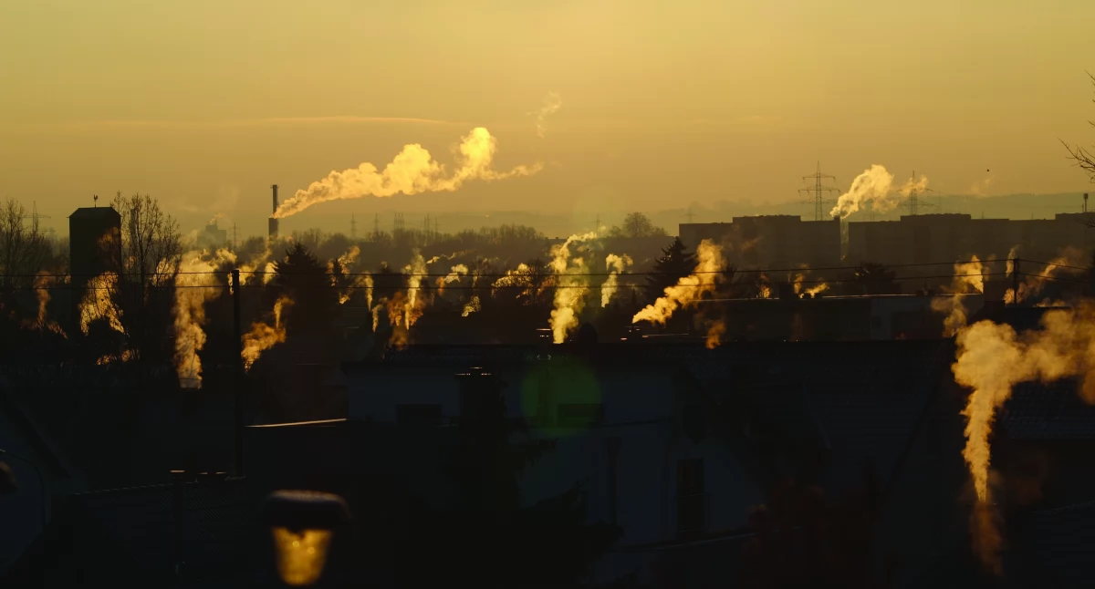 Mazowsze przyspiesza walkę ze SMOGIEM