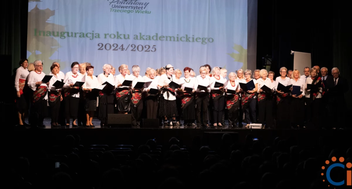 Słuchacze PUTW w Ciechanowie rozpoczęli rok akademicki [zdjęcia]