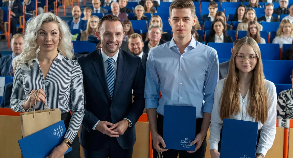 Najlepsi studenci z Ciechanowa nagrodzeni