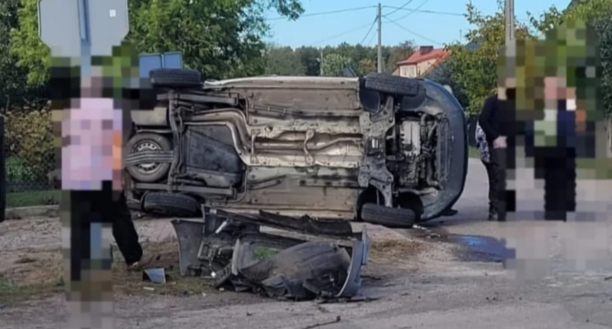 Groźnie na skrzyżowaniu koło Ciechanowa [zdjęcia]