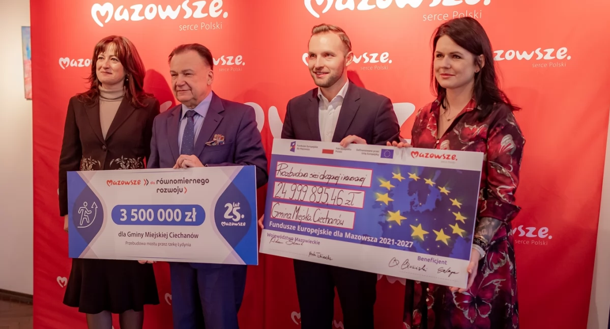 Blisko 30 milionów złotych dla Ciechanowa na dwie inwestycje [zdjęcia]