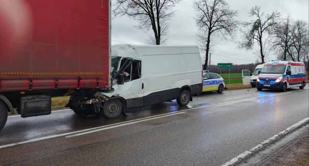 Z ostatniej chwili: Wypadek pod Ciechanowem. Trwa akcja służb