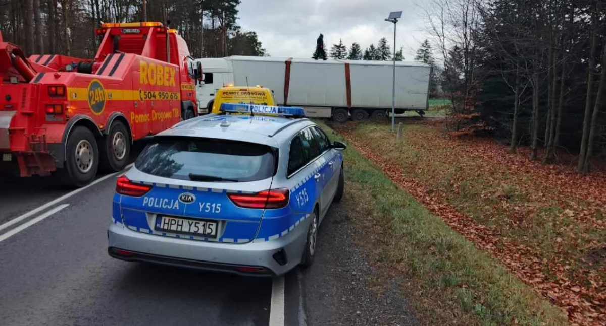 Z ostatniej chwili: Zablokowana droga pod Ciechanowem. Doszło do zdarzenia drogowego