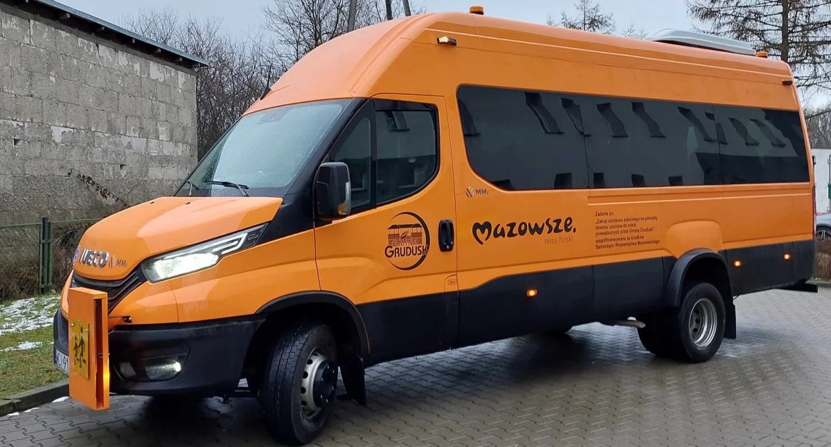 Nowy autobus szkolny w gminie Grudusk [zdjęcia]