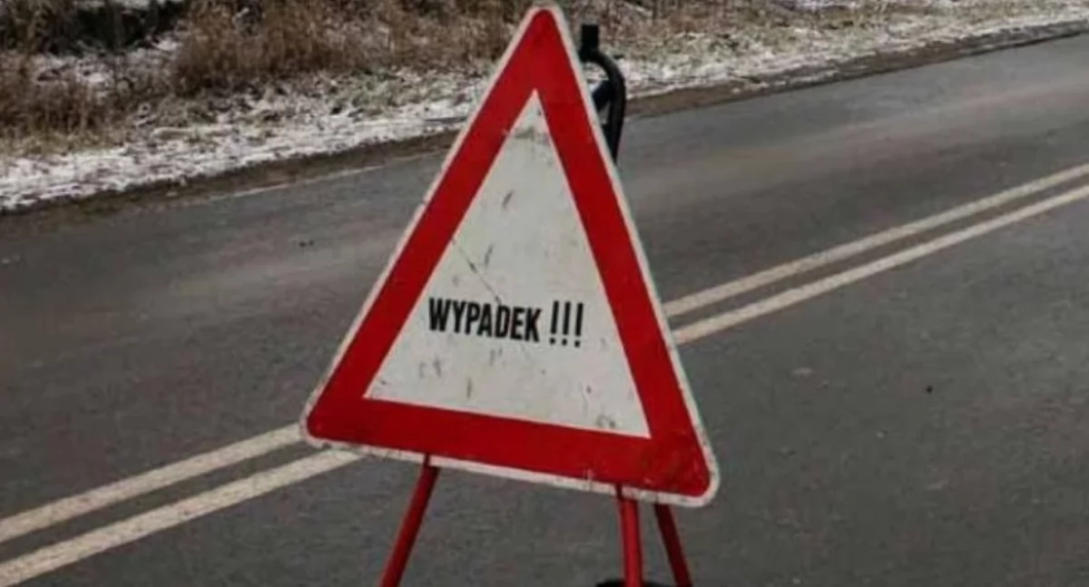 Z ostatniej chwili: Auto wpadło do rowu koło Ciechanowa. Uważajcie na drogach!