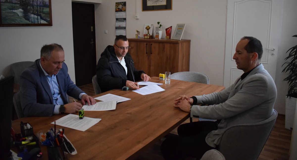 Ponad 4,5 mln zł na przebudowę drogi w gminie Ciechanów. Jest umowa z wykonawcą