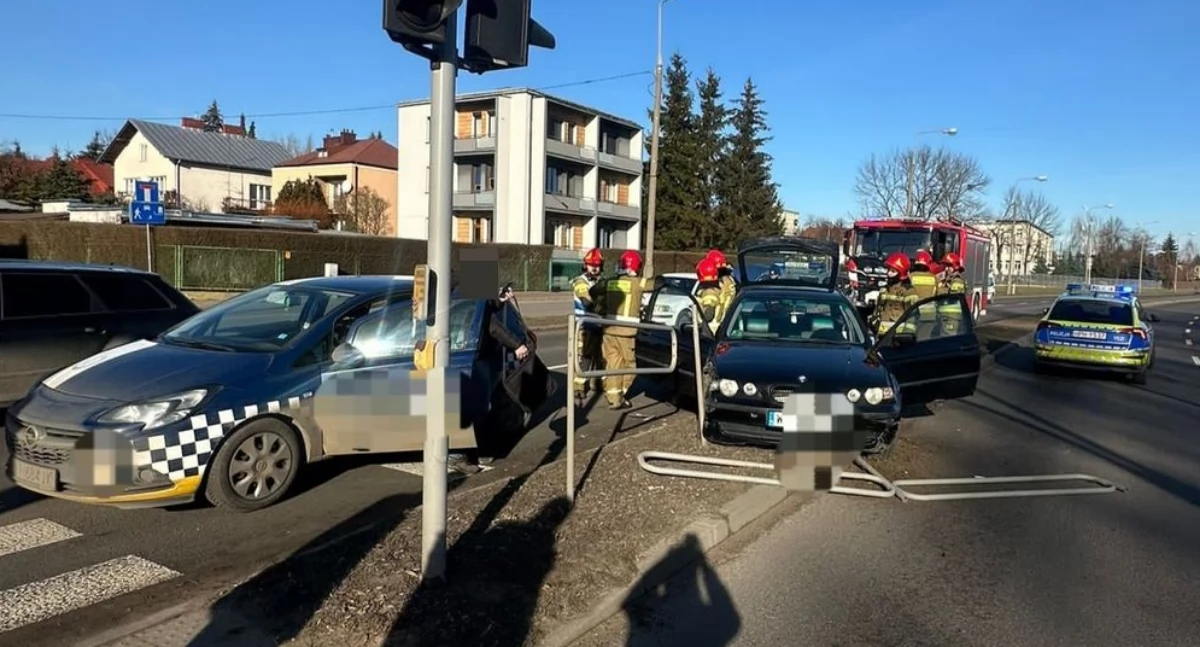 Zderzenie BMW z Oplem w Ciechanowie. 19-latka ukarana
