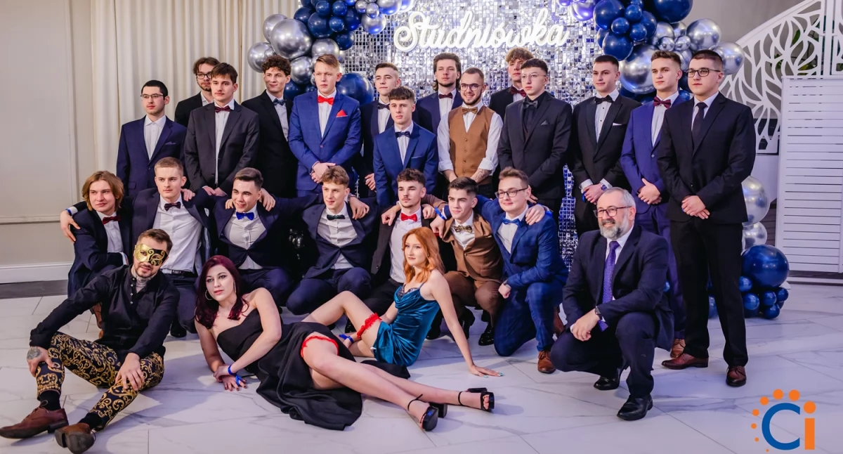 Studniówkowy bal Zespołu Szkół nr 1 w Ciechanowie [zdjęcia/wideo]