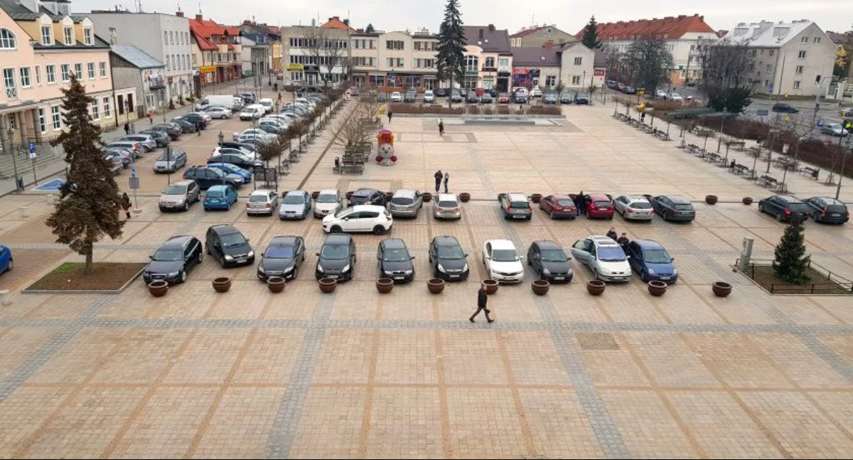 Uwaga kierowcy! Zmiany w organizacji ruchu w centrum Ciechanowa