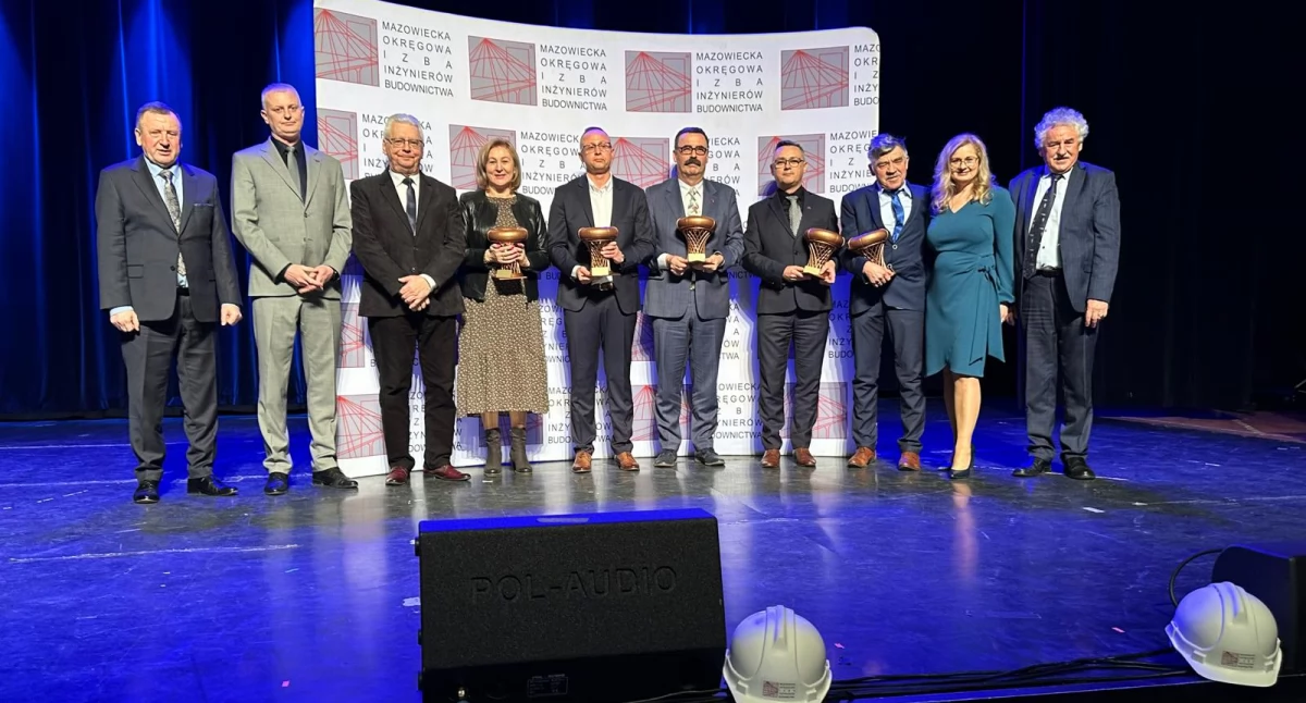 Medale i dyplomy dla ciechanowskich inżynierów [zdjęcia]