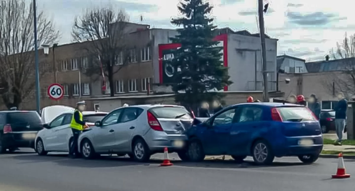 Z ostatniej chwili: stłuczka 5 aut w Ciechanowie
