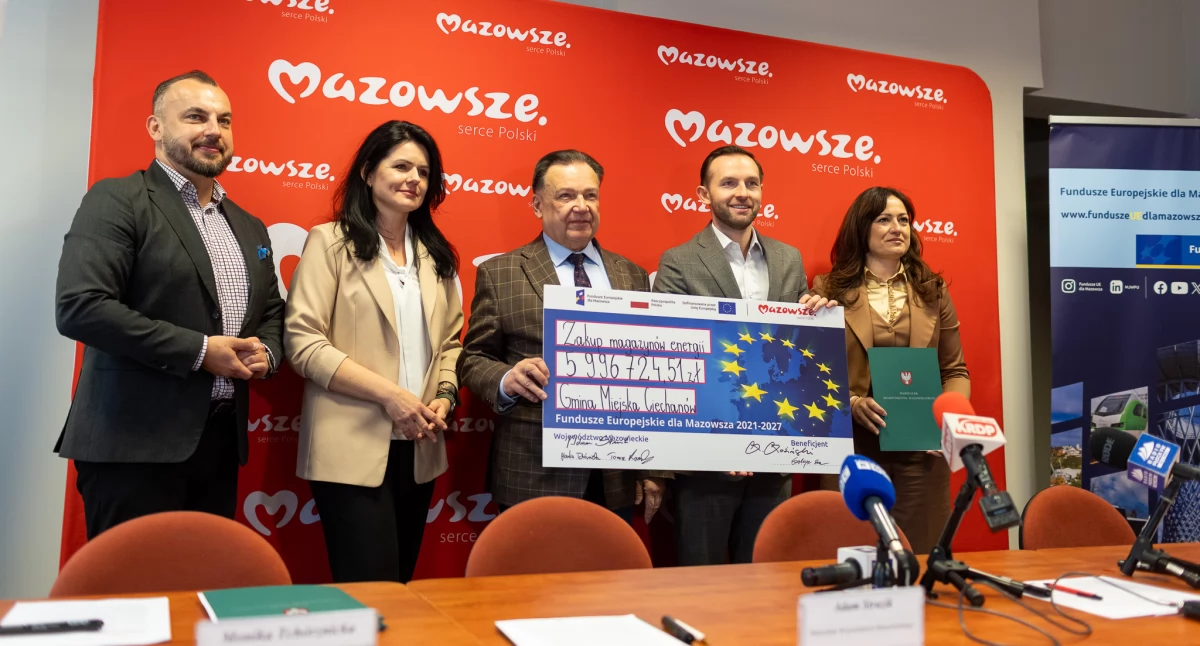 Umowy podpisane. Ciechanów stawia na energię przyszłości [zdjęcia]