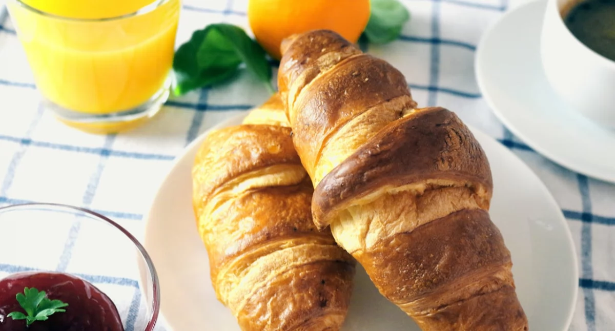 Croissant a dieta - czy to możliwe? Poznaj tajniki kaloryczności tego pysznego wypieku