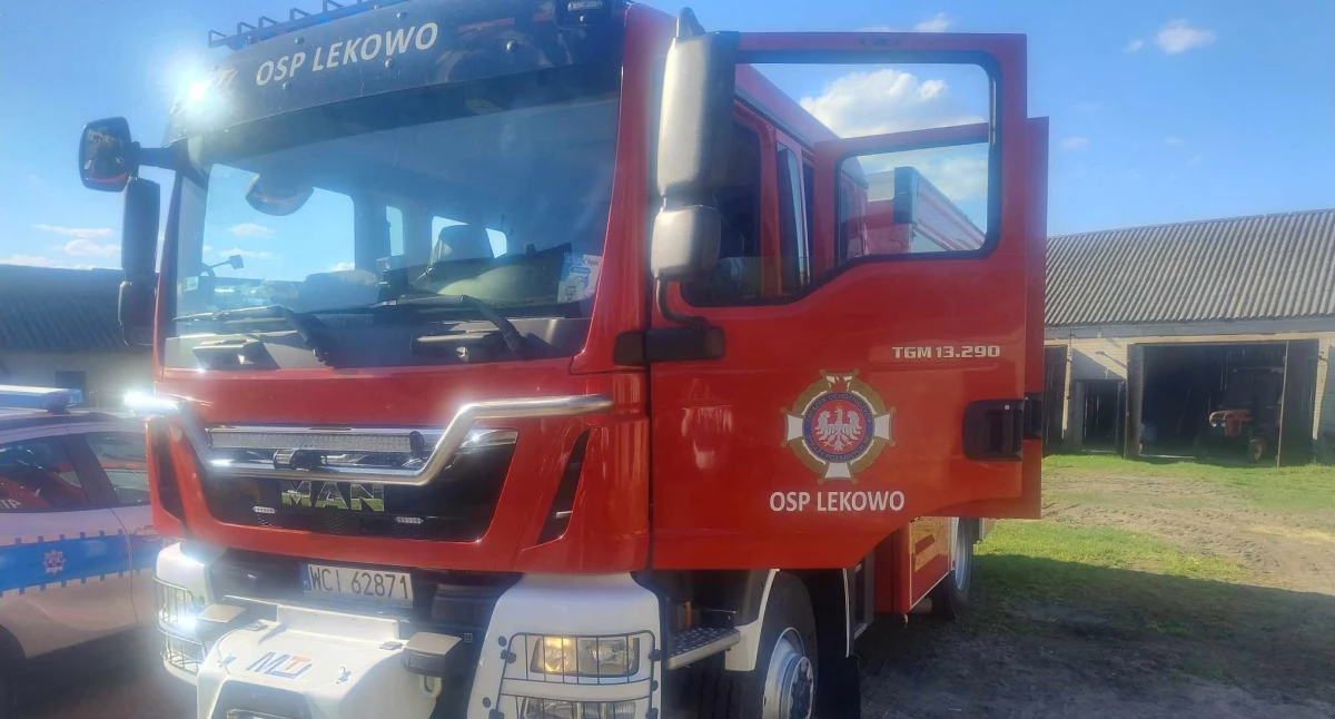 Upadł z wysokości. Wypadek podczas prac koło Ciechanowa
