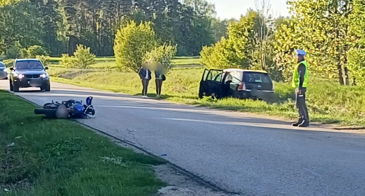 Motocyklista poszkodowany po zderzeniu z oplem