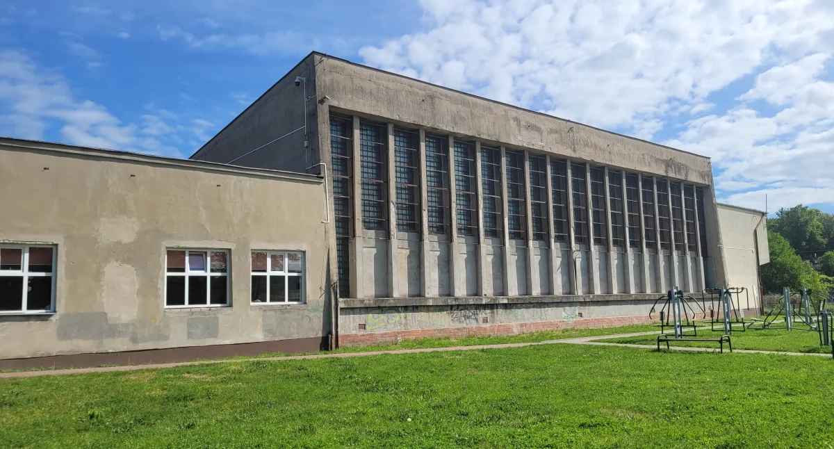 Cena rażąco niska. Miasto musiało ogłosić drugi przetarg na przebudowę sali sportowej w Ciechanowie