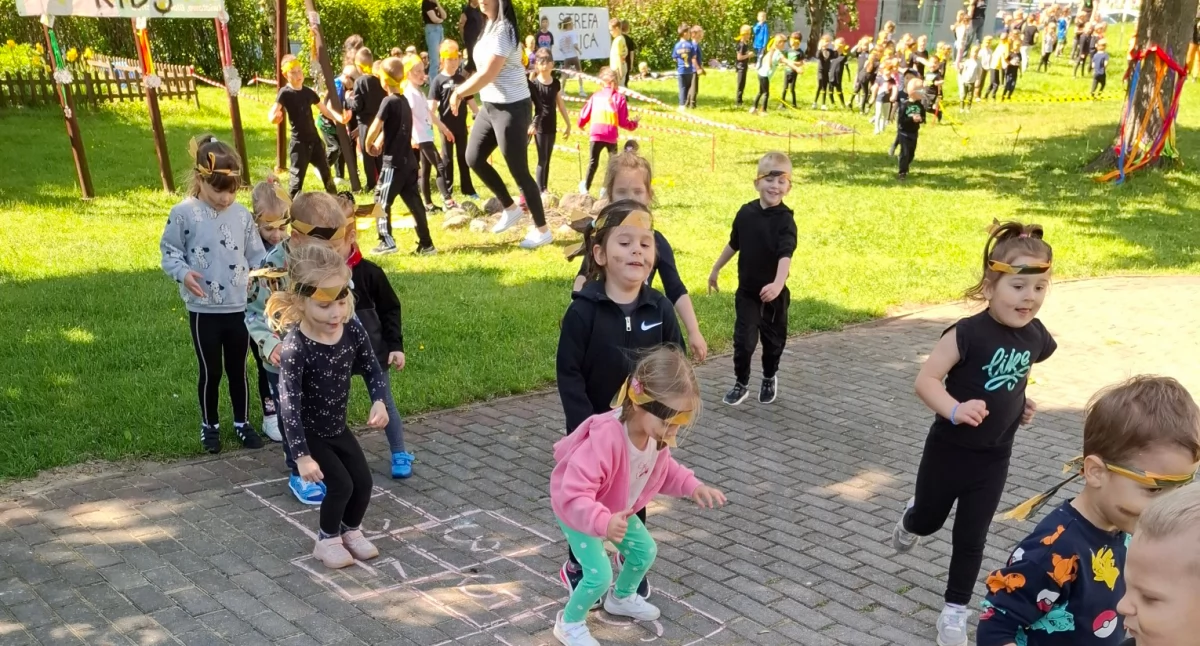 Runmageddon Przedszkolaka – radość, ruch i rywalizacja w Przedszkolu nr 10 w Ciechanowie!