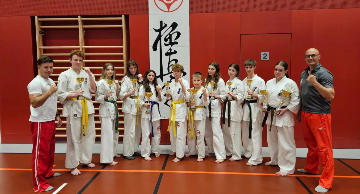Ciechanowski klub z 11 medalami na zawodach w Austrii [zdjęcia]