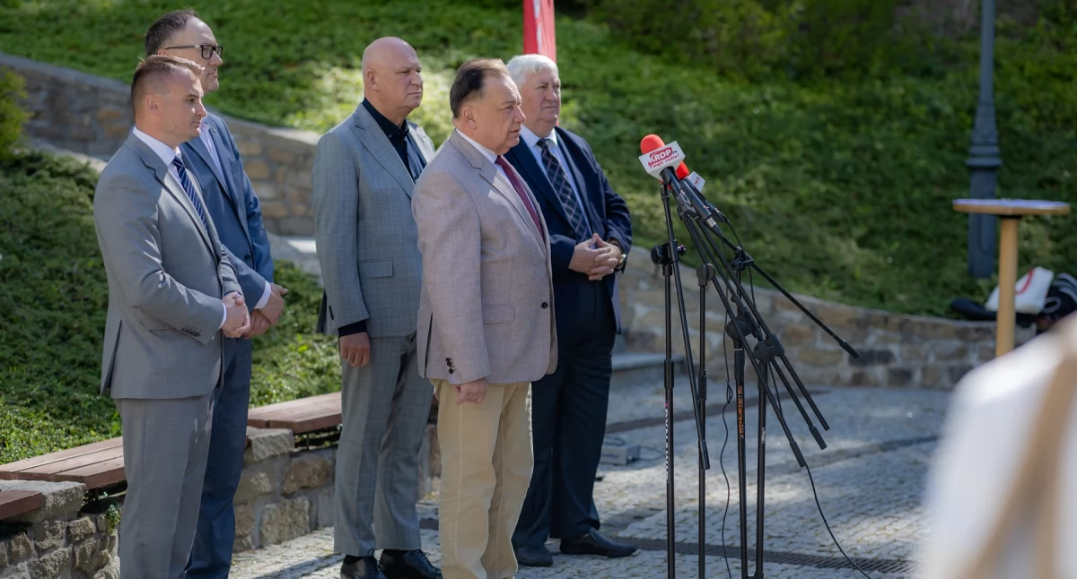 Konferencja w Opinogórze. Samorządowcy za likwidacją dwukadencyjności [zdjęcia]