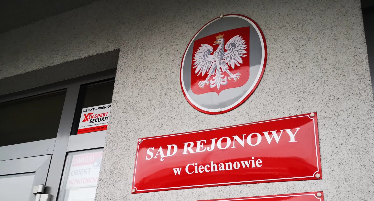 Spór sądowy o mieszkanie w Ciechanowie z oznakami wilgoci i pleśni